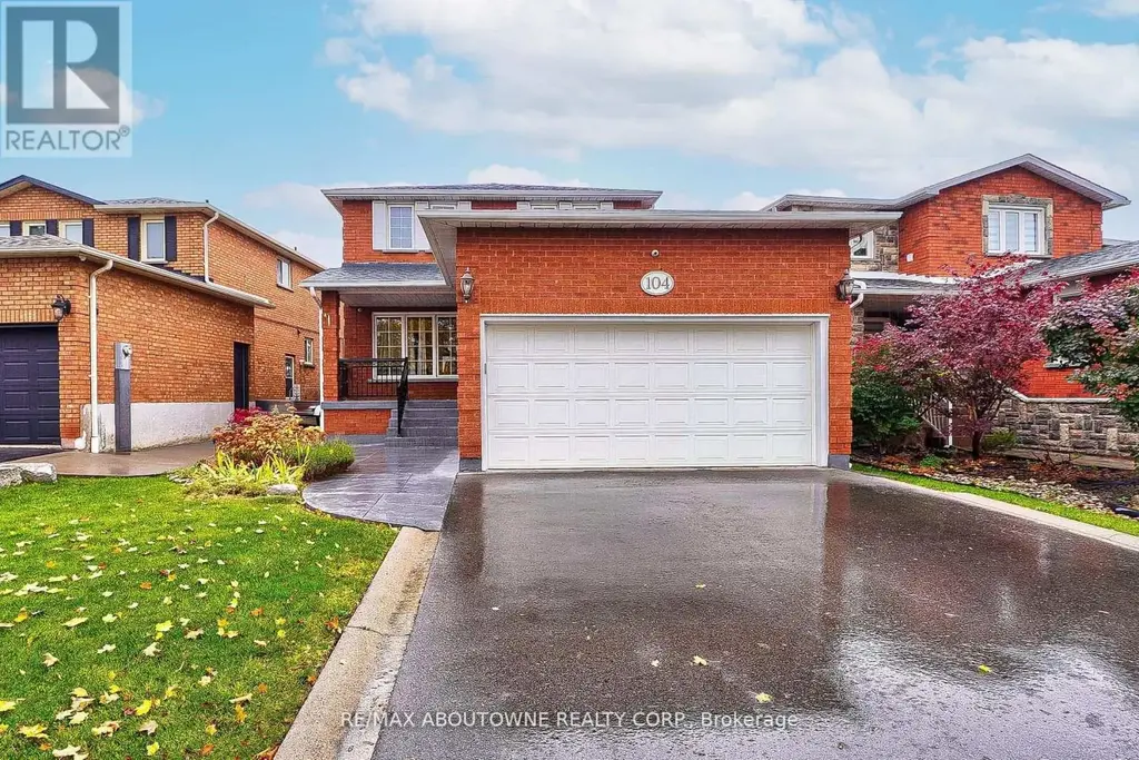 104 Cabinet Crescent, Vaughan (West Woodbridge)